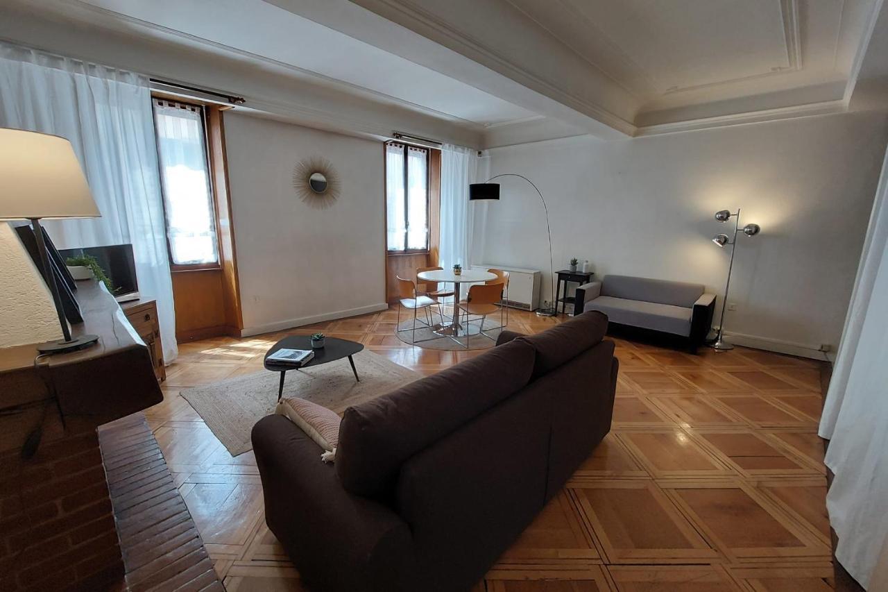 Le Vintage - Appartement En Plein Coeur De La Vieille Ville Annecy Esterno foto